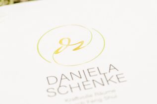 Signet und Namensschriftzug - Daniela Schenke Feng Shui Beratung in Kempten