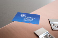 Visitenkarten Rückseite mit Firmenslogan des Handwerksbetrieb kling-dach.de in Oberstdorf Allgäu Visitenkarten Rückseite mit Firmenslogan des Handwerksbetrieb kling-dach.de in Oberstdorf Allgäu